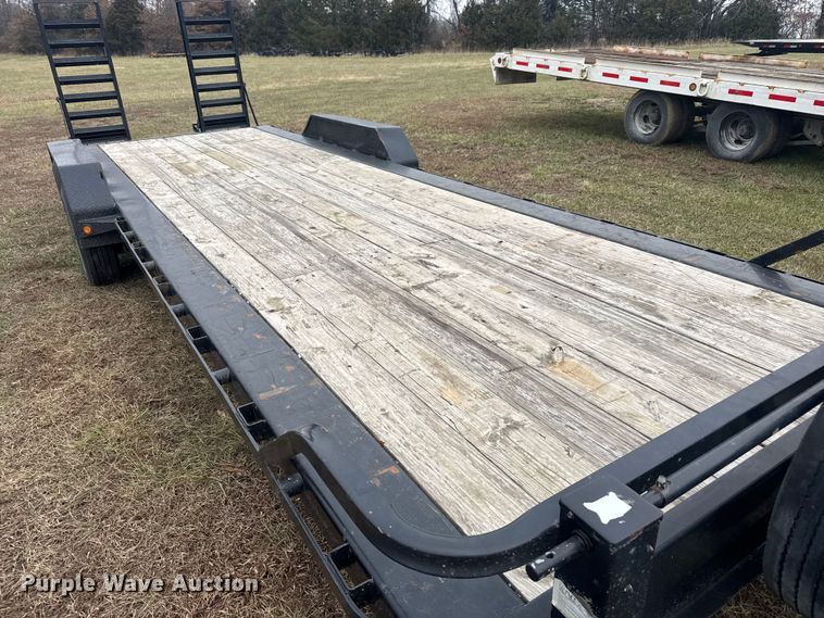 image for item FK0883 2018 Load Trail equipment trailer
