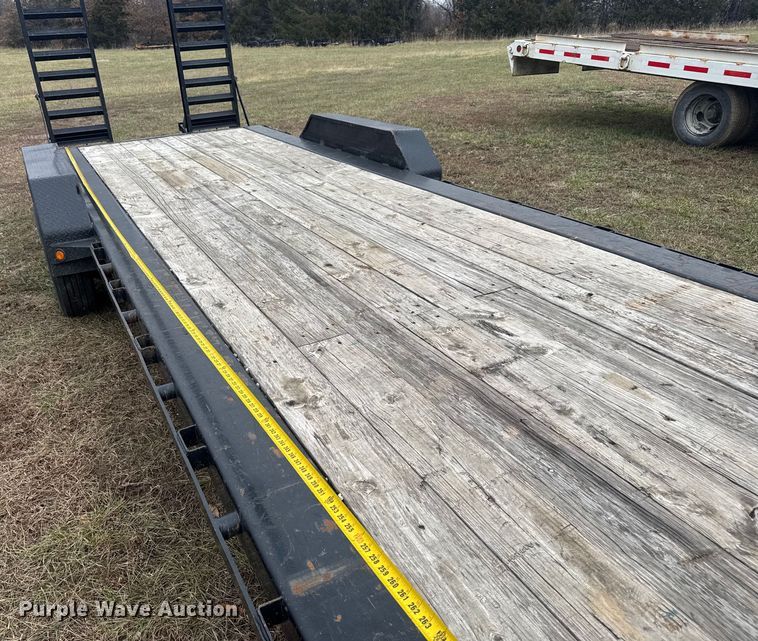 image for item FK0883 2018 Load Trail equipment trailer