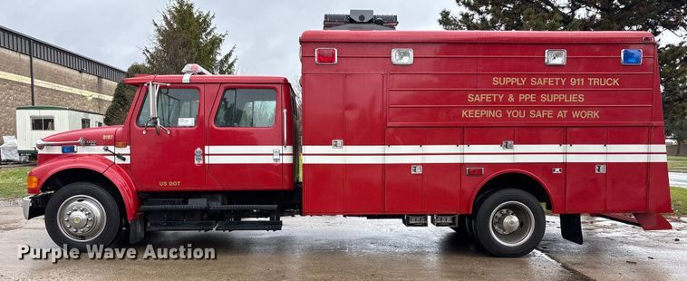 image for item FK1027 1997 International 4700 utility / service truck