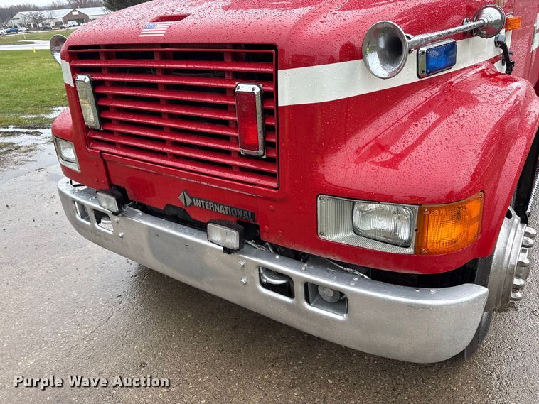 image for item FK1027 1997 International 4700 utility / service truck