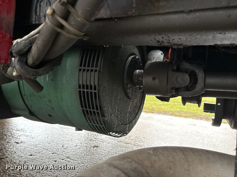 image for item FK1027 1997 International 4700 utility / service truck