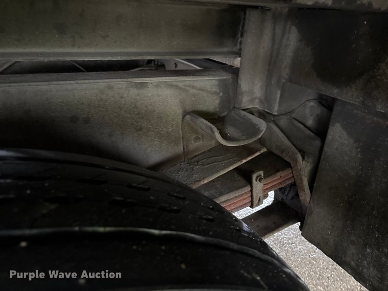 image for item FK1027 1997 International 4700 utility / service truck