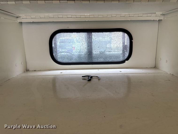 image for item FK1027 1997 International 4700 utility / service truck