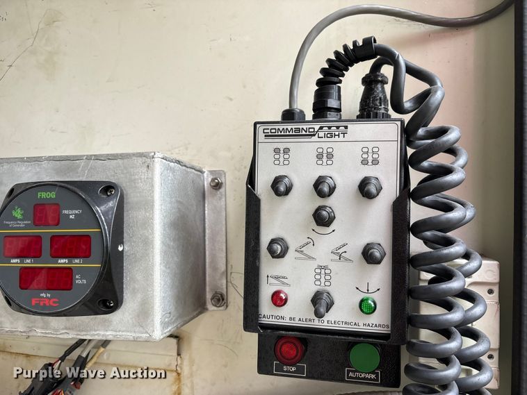 image for item FK1027 1997 International 4700 utility / service truck