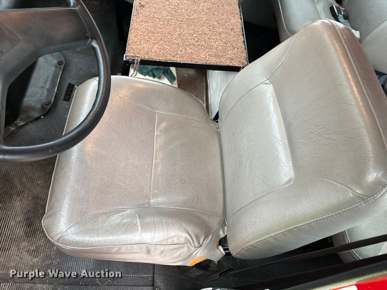 image for item FK1027 1997 International 4700 utility / service truck