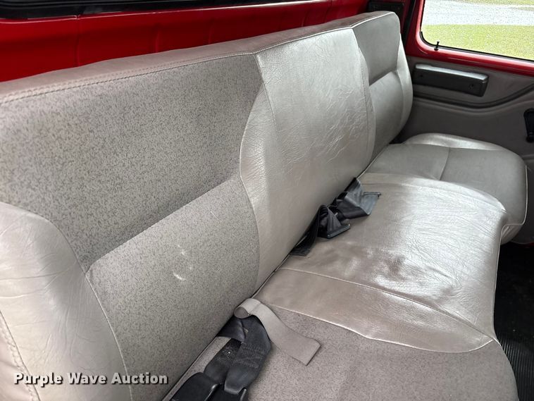 image for item FK1027 1997 International 4700 utility / service truck