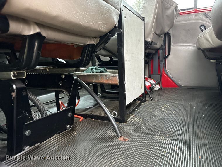 image for item FK1027 1997 International 4700 utility / service truck