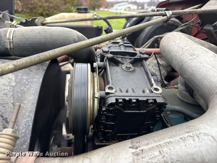 image for item FK1027 1997 International 4700 utility / service truck