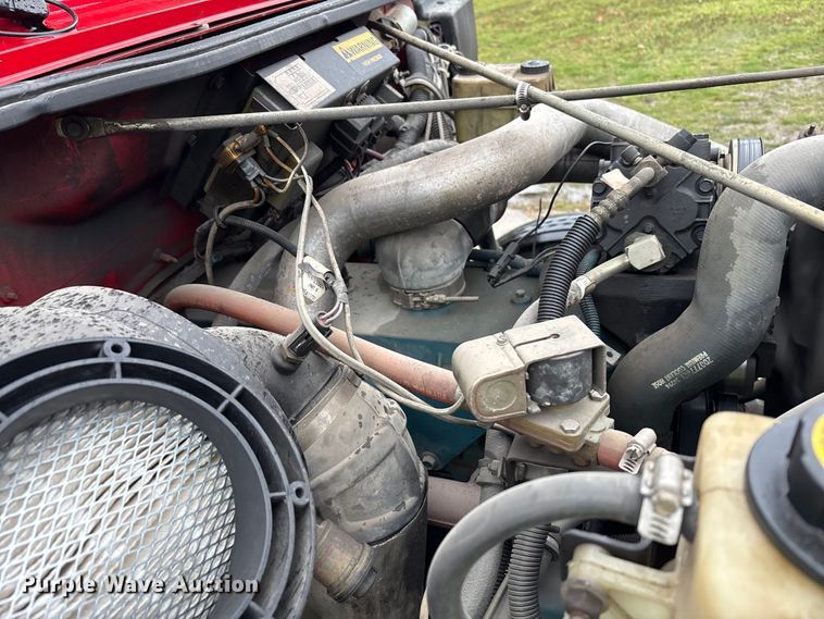 image for item FK1027 1997 International 4700 utility / service truck