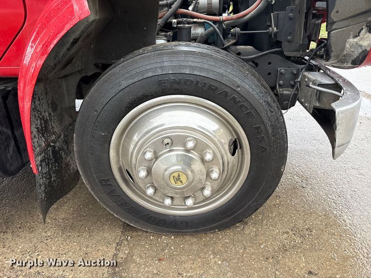 image for item FK1027 1997 International 4700 utility / service truck