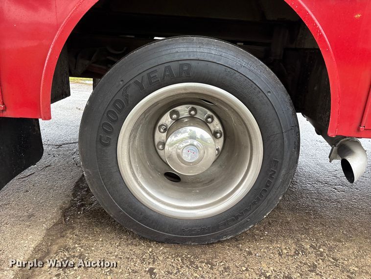 image for item FK1027 1997 International 4700 utility / service truck