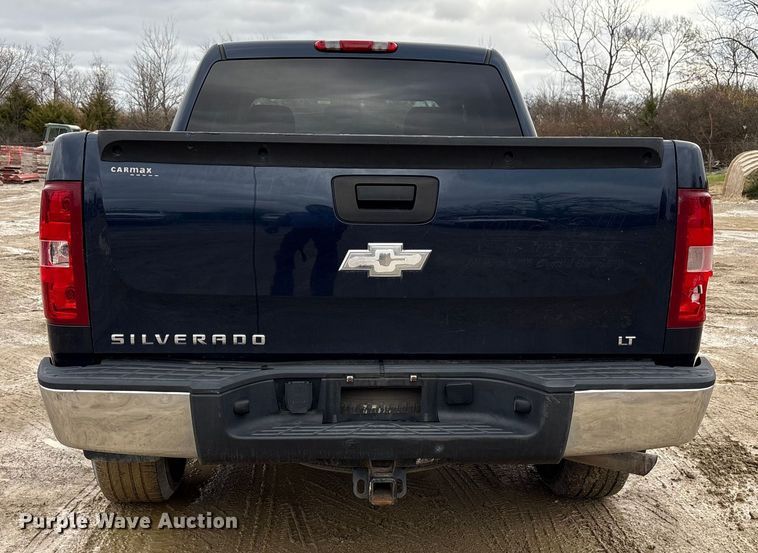 image for item FK1030 2007 Chevrolet Silverado 1500 Crew Cab pickup truck