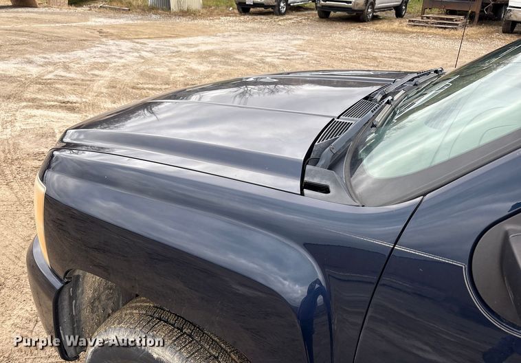 image for item FK1030 2007 Chevrolet Silverado 1500 Crew Cab pickup truck