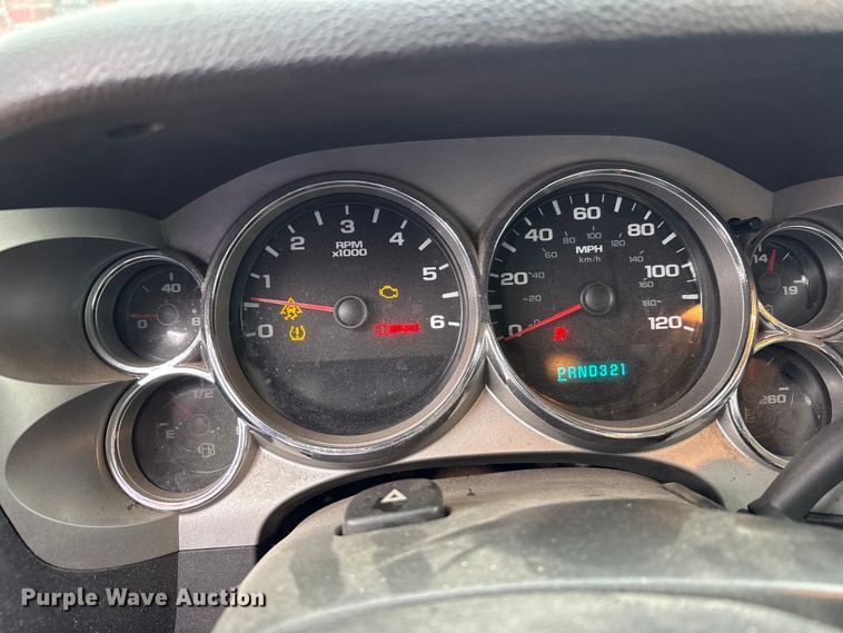 image for item FK1030 2007 Chevrolet Silverado 1500 Crew Cab pickup truck