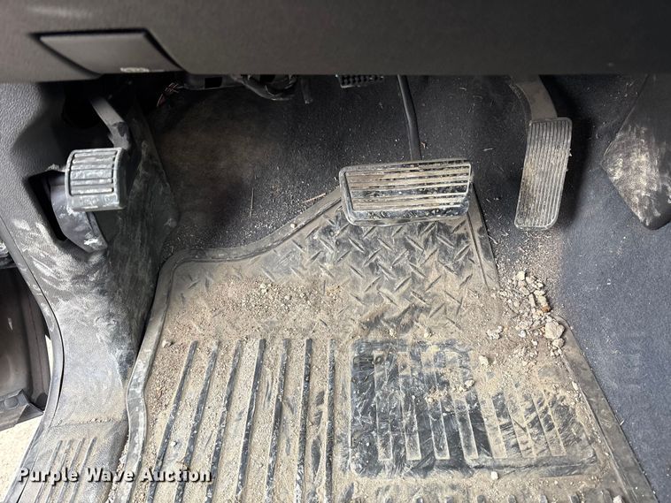 image for item FK1030 2007 Chevrolet Silverado 1500 Crew Cab pickup truck