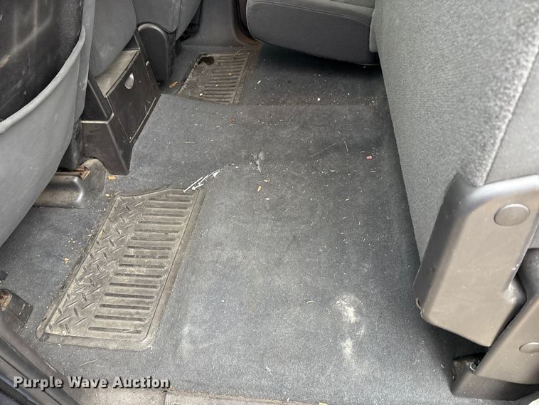 image for item FK1030 2007 Chevrolet Silverado 1500 Crew Cab pickup truck