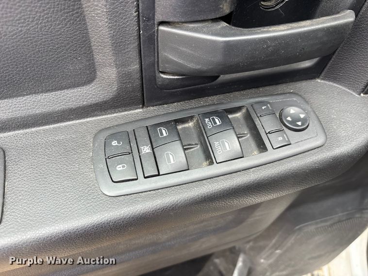 image for item FK1031 2018 RAM 2500 Crew Cab pickup truck