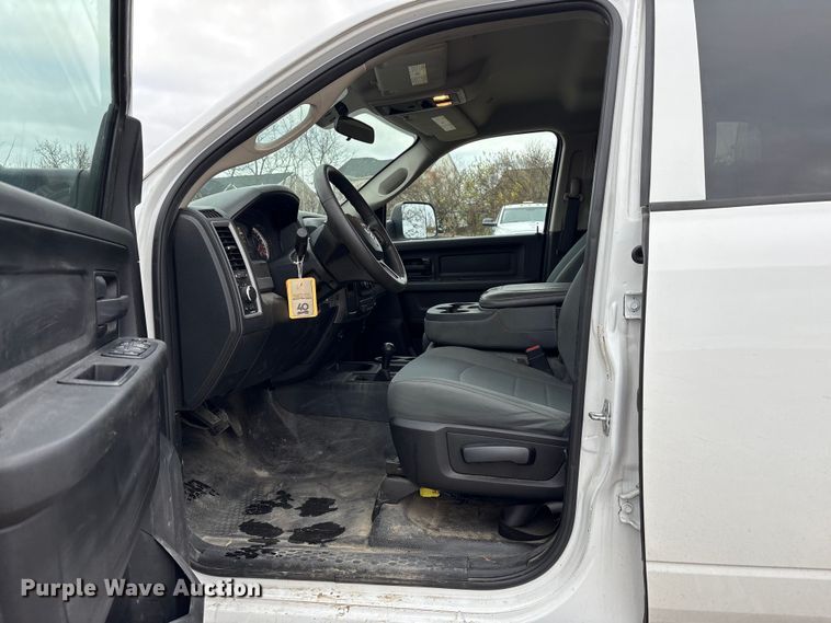 image for item FK1031 2018 RAM 2500 Crew Cab pickup truck