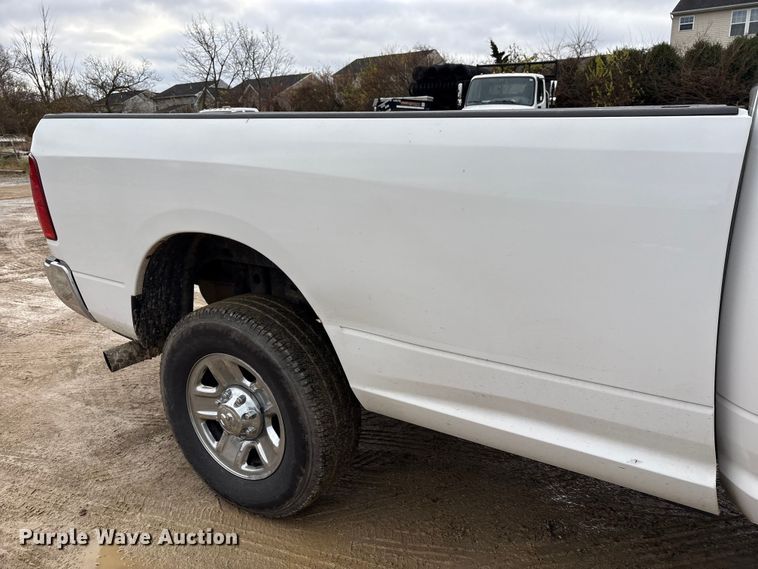 image for item FK1033 2018 RAM 2500 Crew Cab pickup truck