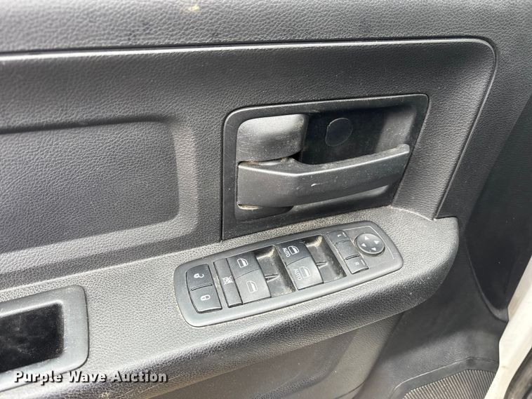 image for item FK1033 2018 RAM 2500 Crew Cab pickup truck