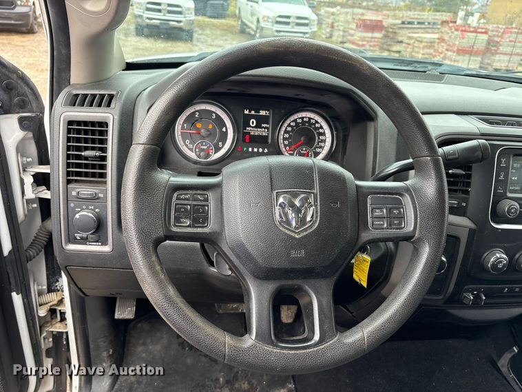 image for item FK1033 2018 RAM 2500 Crew Cab pickup truck