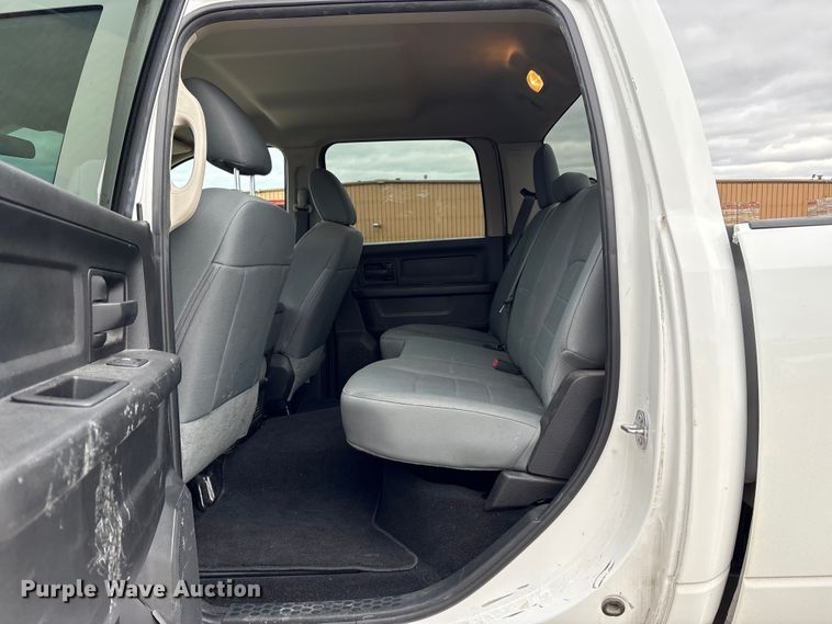 image for item FK1033 2018 RAM 2500 Crew Cab pickup truck