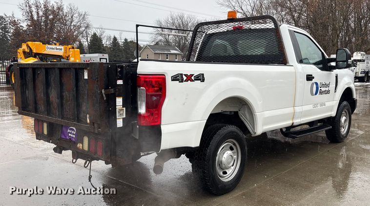 image for item FK1038 2017 Ford F250 Super Duty XL pickup truck