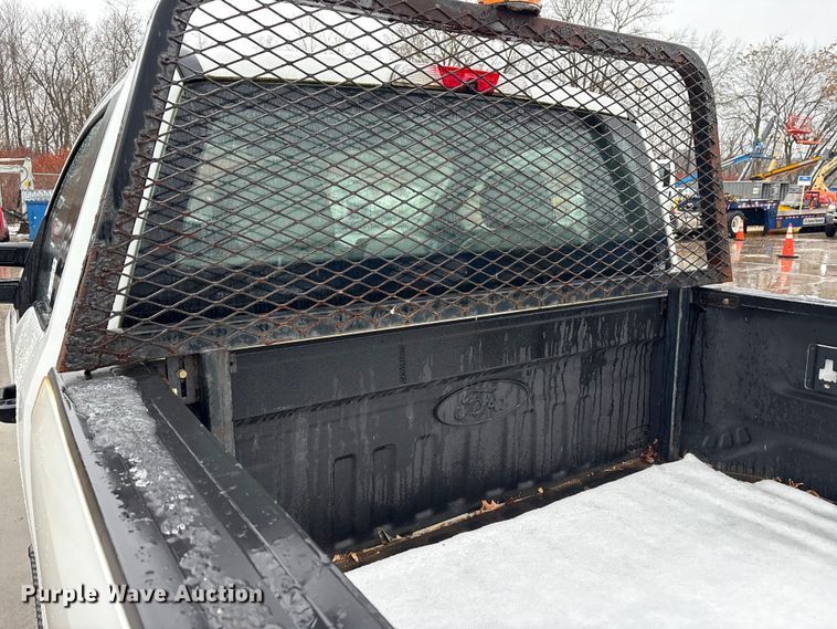 image for item FK1038 2017 Ford F250 Super Duty XL pickup truck