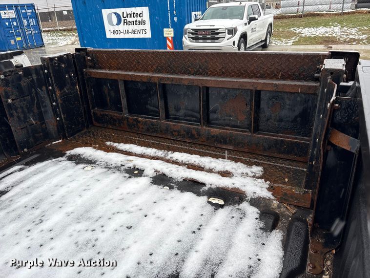 image for item FK1038 2017 Ford F250 Super Duty XL pickup truck