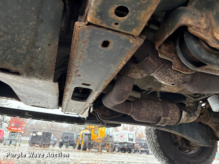 image for item FK1038 2017 Ford F250 Super Duty XL pickup truck