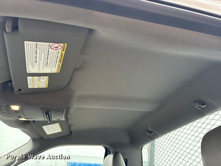 image for item FK1038 2017 Ford F250 Super Duty XL pickup truck