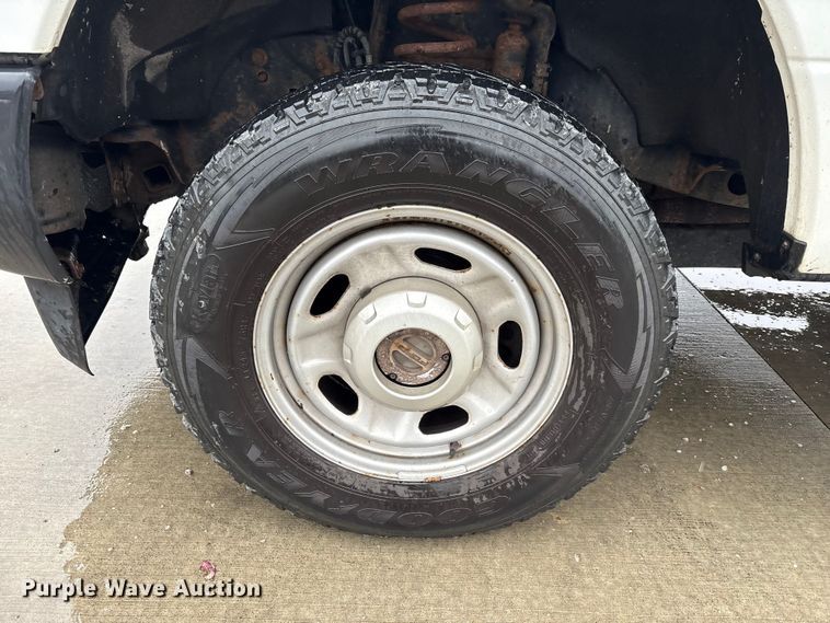 image for item FK1038 2017 Ford F250 Super Duty XL pickup truck