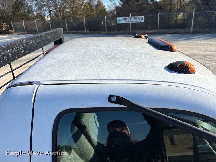 image for item FK2503 2006 Chevrolet Silverado 3500 flatbed pickup truck