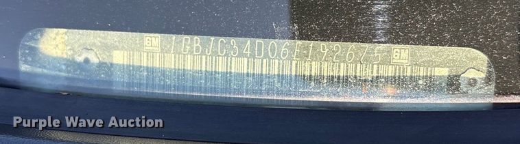 image for item FK2503 2006 Chevrolet Silverado 3500 flatbed pickup truck