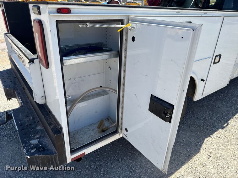 image for item GH9358 2019 Ford F250 Super Duty utility bed pickup truck