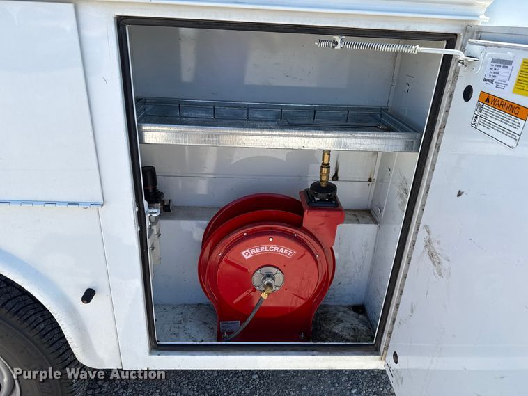 image for item GH9358 2019 Ford F250 Super Duty utility bed pickup truck