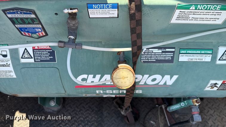 image for item GH9358 2019 Ford F250 Super Duty utility bed pickup truck