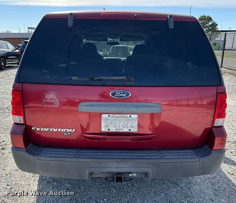 image for item HI9365 2004 Ford Expedition SUV