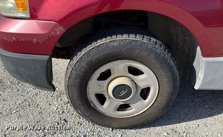 image for item HI9365 2004 Ford Expedition SUV