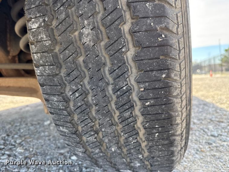 image for item HI9365 2004 Ford Expedition SUV