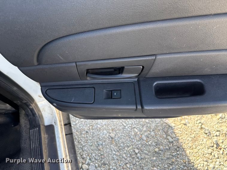 image for item HI9366 2011 Ford Crown Victoria Police Interceptor 