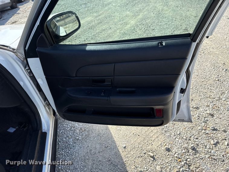 image for item HI9366 2011 Ford Crown Victoria Police Interceptor 