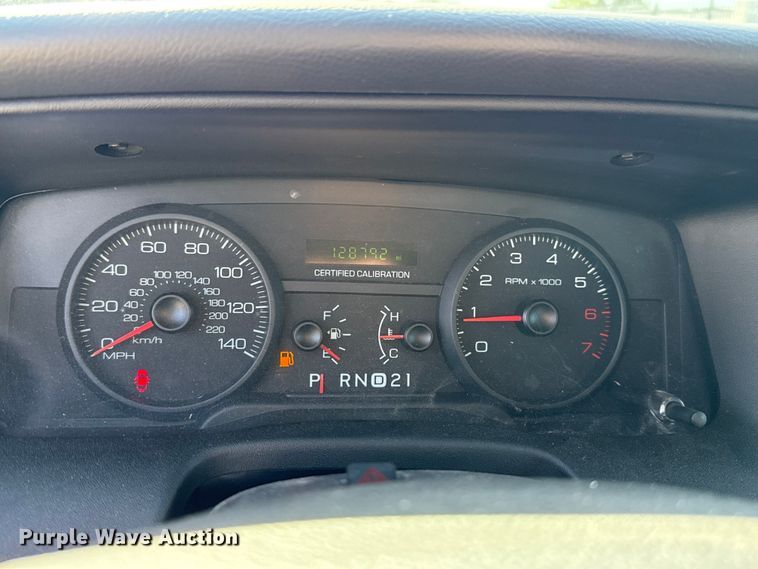 image for item HI9366 2011 Ford Crown Victoria Police Interceptor 