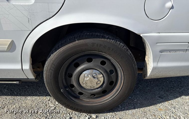 image for item HI9366 2011 Ford Crown Victoria Police Interceptor 