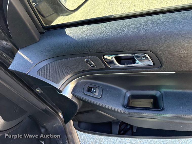 image for item HI9372 2016 Ford Explorer Police Interceptor SUV