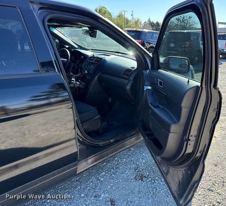 image for item HI9373 2016 Ford Explorer Police Interceptor SUV