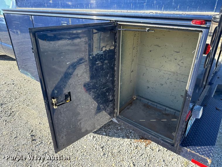 image for item HI9374 2008 Ford F350 Super Duty Crew Cab utility bed pickup truck