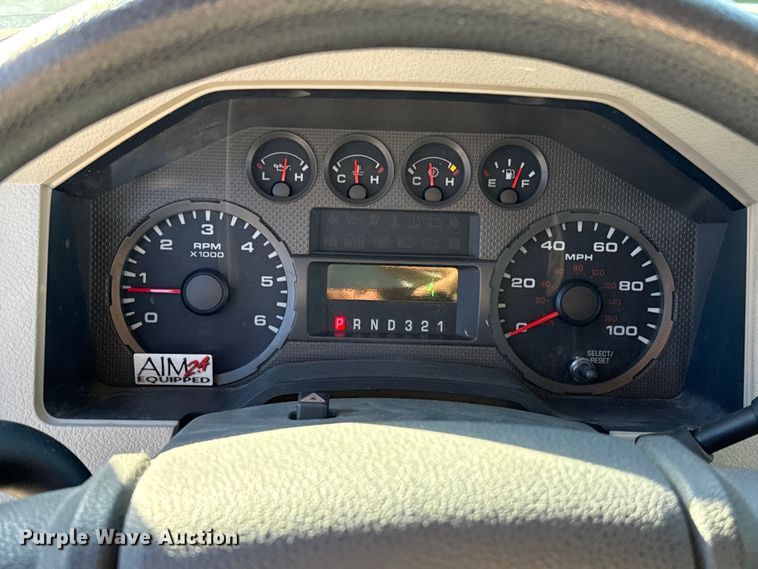 image for item HI9374 2008 Ford F350 Super Duty Crew Cab utility bed pickup truck