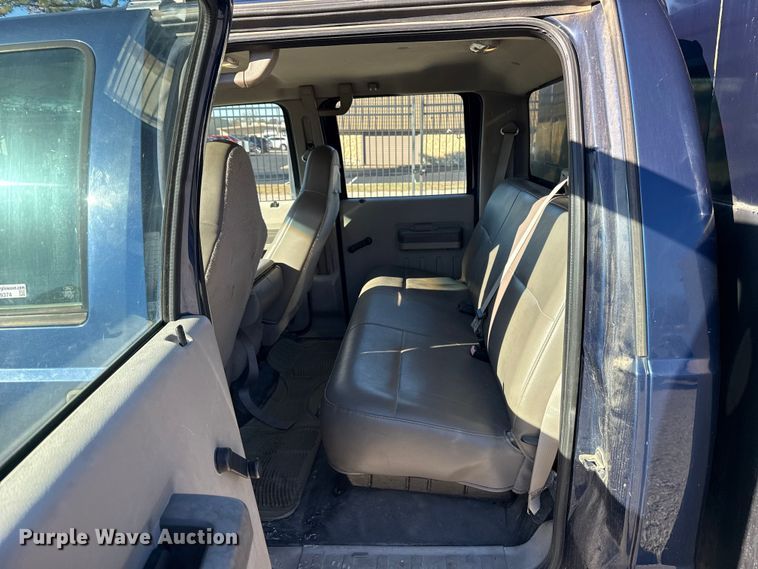 image for item HI9374 2008 Ford F350 Super Duty Crew Cab utility bed pickup truck