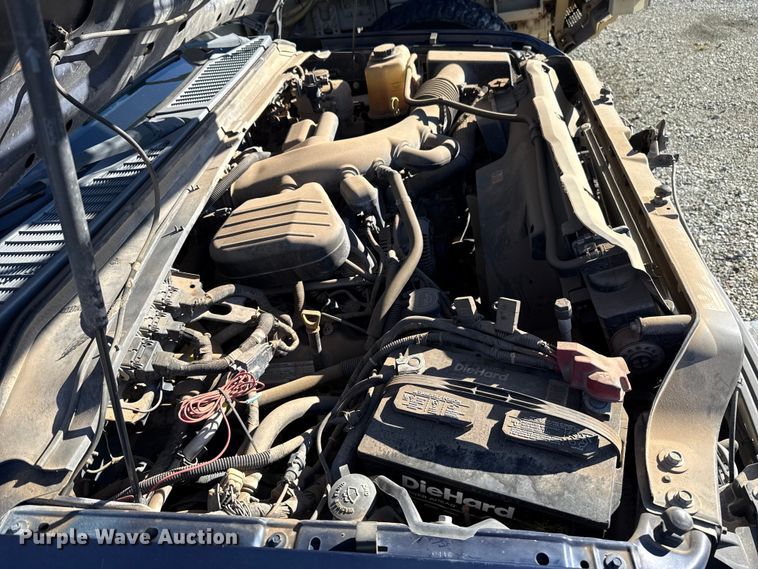 image for item HI9374 2008 Ford F350 Super Duty Crew Cab utility bed pickup truck